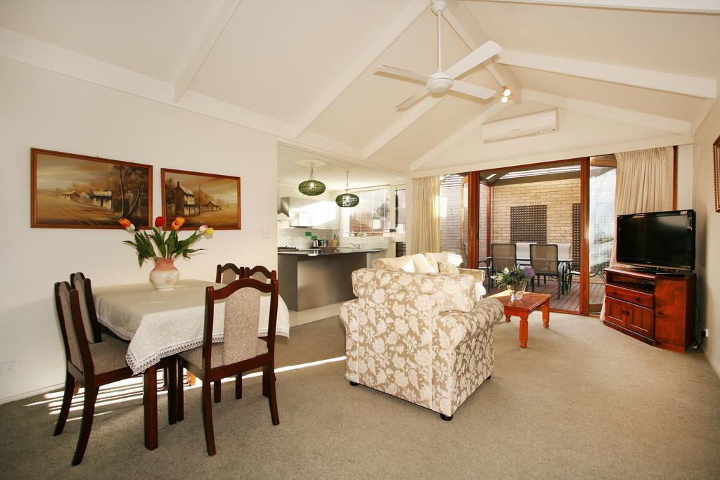 Wattle Holiday Rental Melbourne Szoba fotó